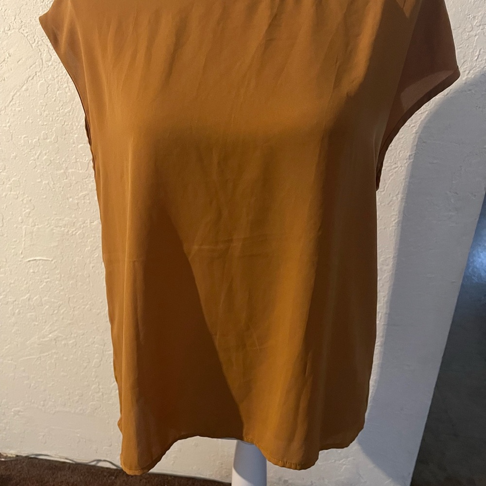 Women's Mustard Top